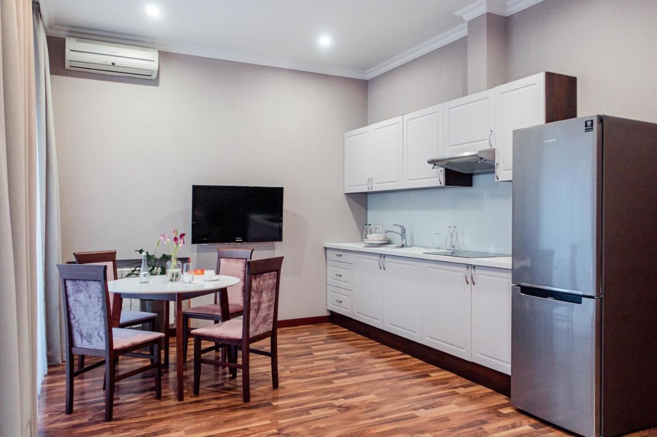 קייב Greguar Hotel By Uhm מראה חיצוני תמונה