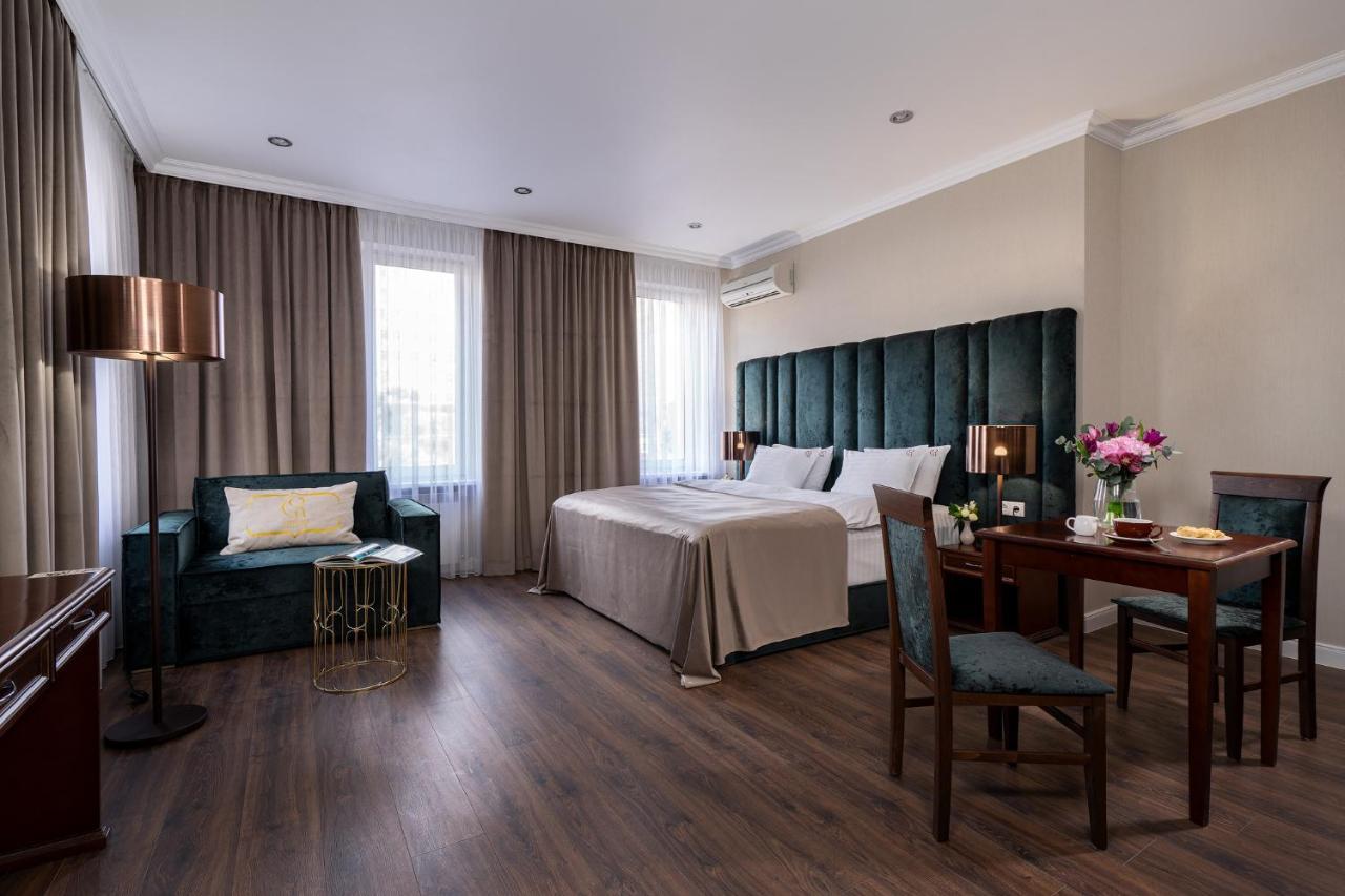 קייב Greguar Hotel By Uhm מראה חיצוני תמונה