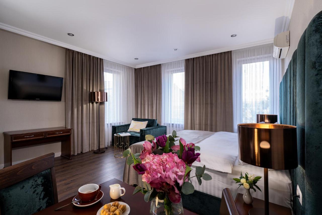 קייב Greguar Hotel By Uhm מראה חיצוני תמונה