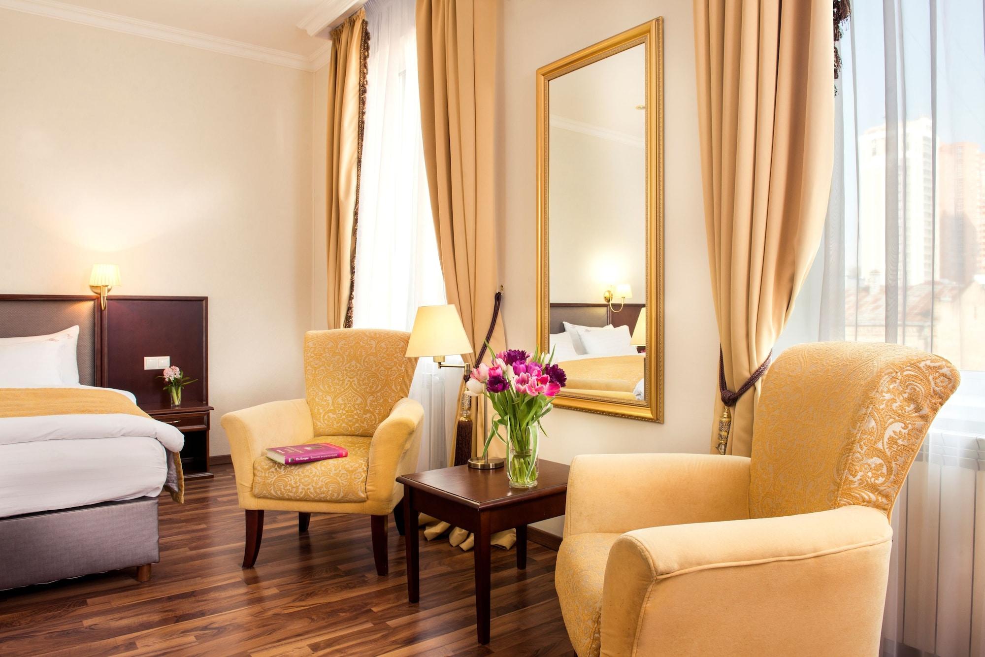 קייב Greguar Hotel By Uhm מראה חיצוני תמונה