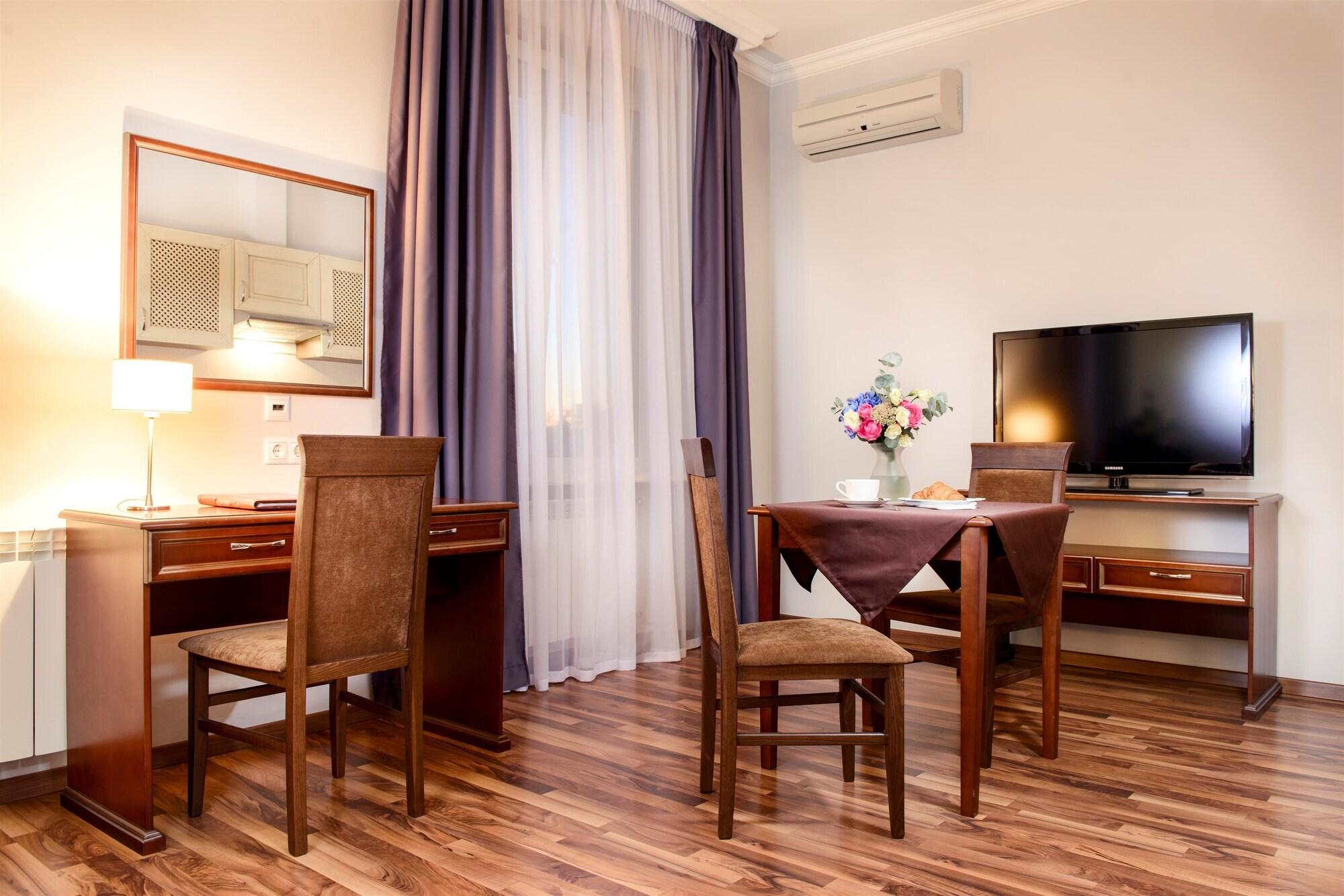 קייב Greguar Hotel By Uhm מראה חיצוני תמונה