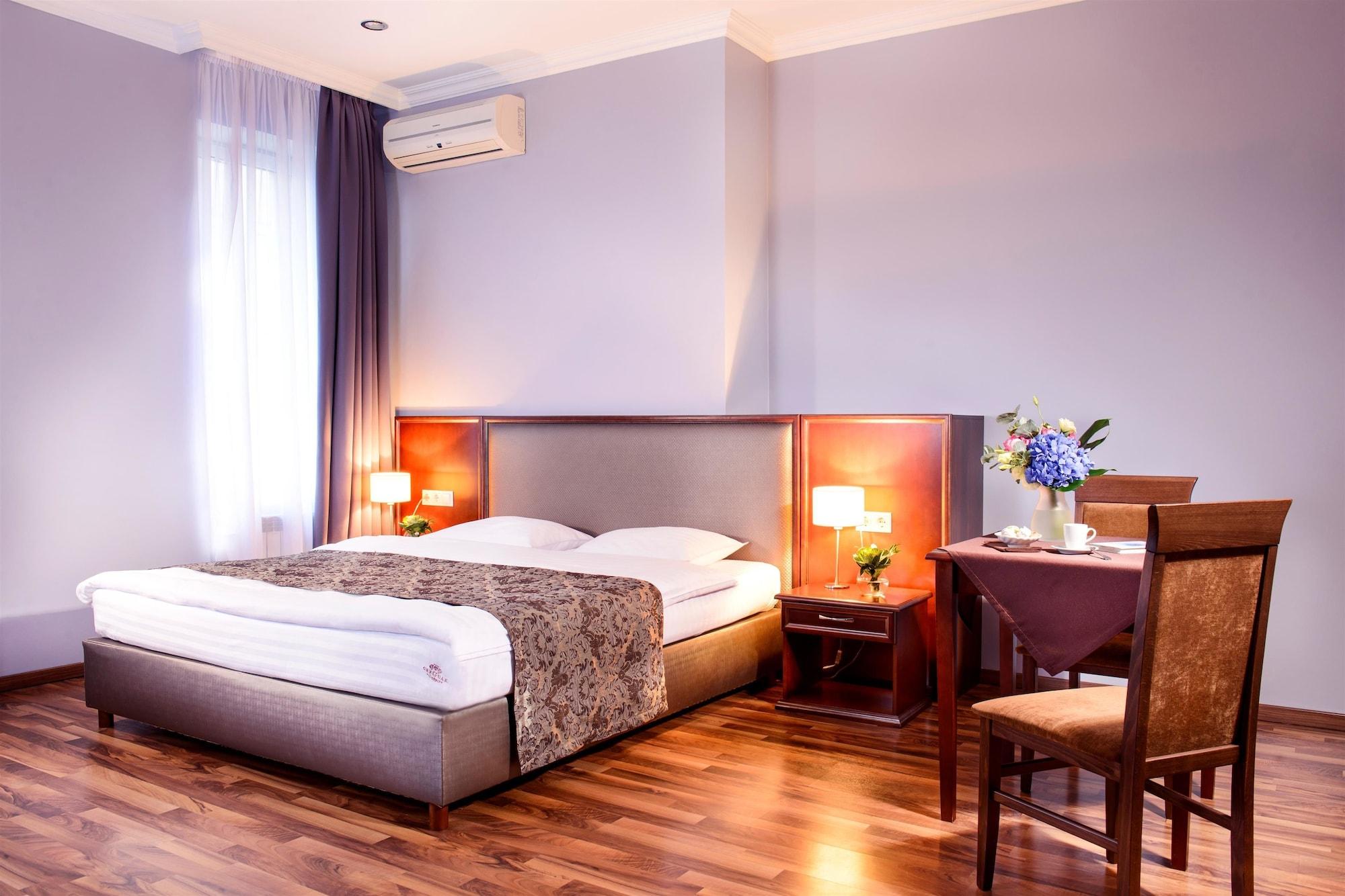 קייב Greguar Hotel By Uhm מראה חיצוני תמונה